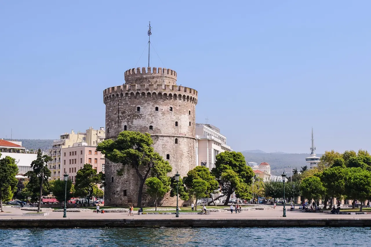 Hvordan er vejret i Thessaloniki i februar måned?
