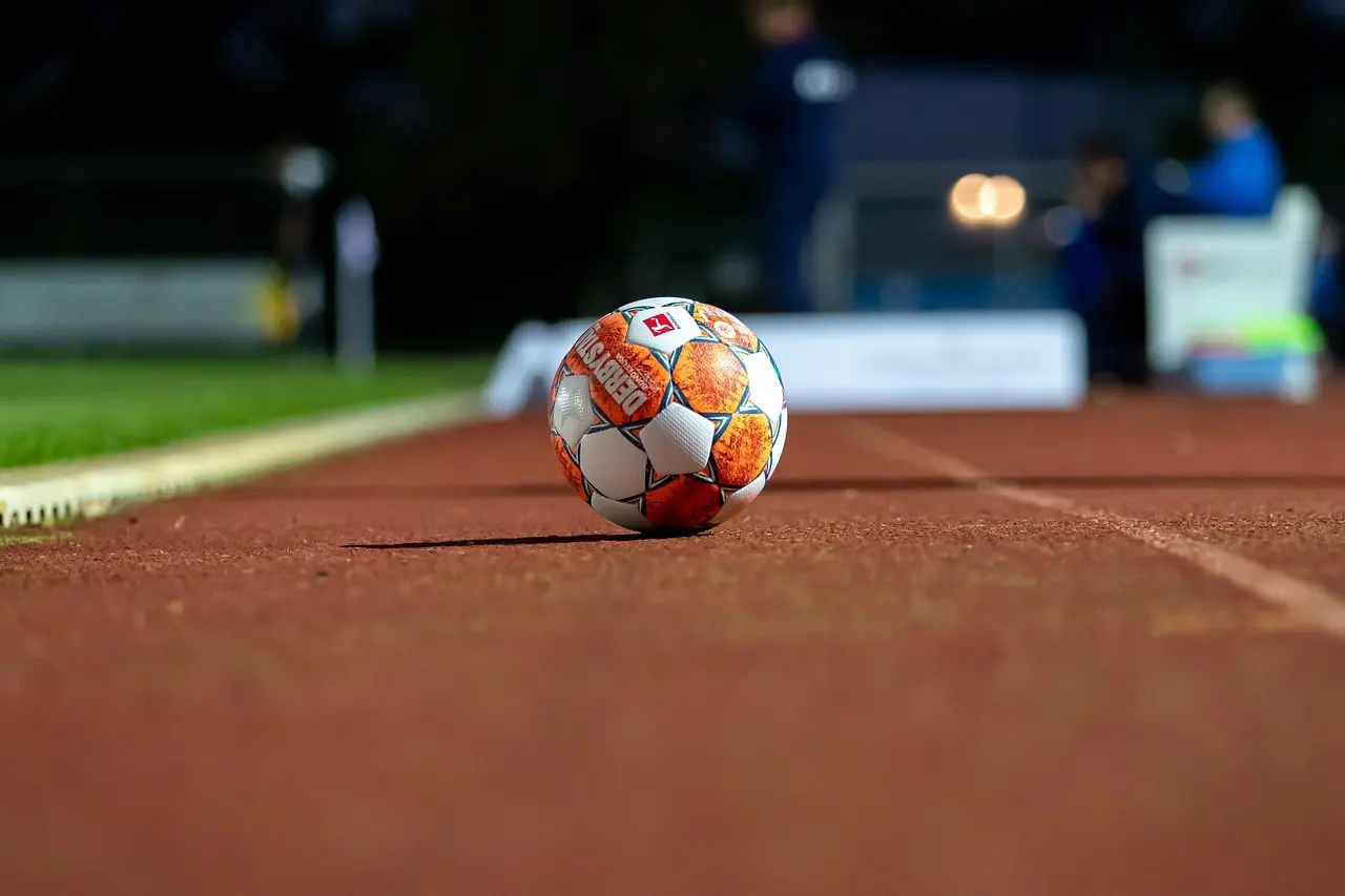 Smalle sejre, sene afgørelser og en udvisning: Hele runde 2 i Super League 1 gennemgået