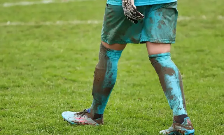 Super League 1 runde 19: udvisninger, VAR-indgreb og stærke udepræstationer prægede en tæt weekend